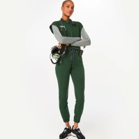 FIGS Rafaela Cargo Jumpsuit in Limited Edition British Racing Green Size Small - Picture 1 of 9
